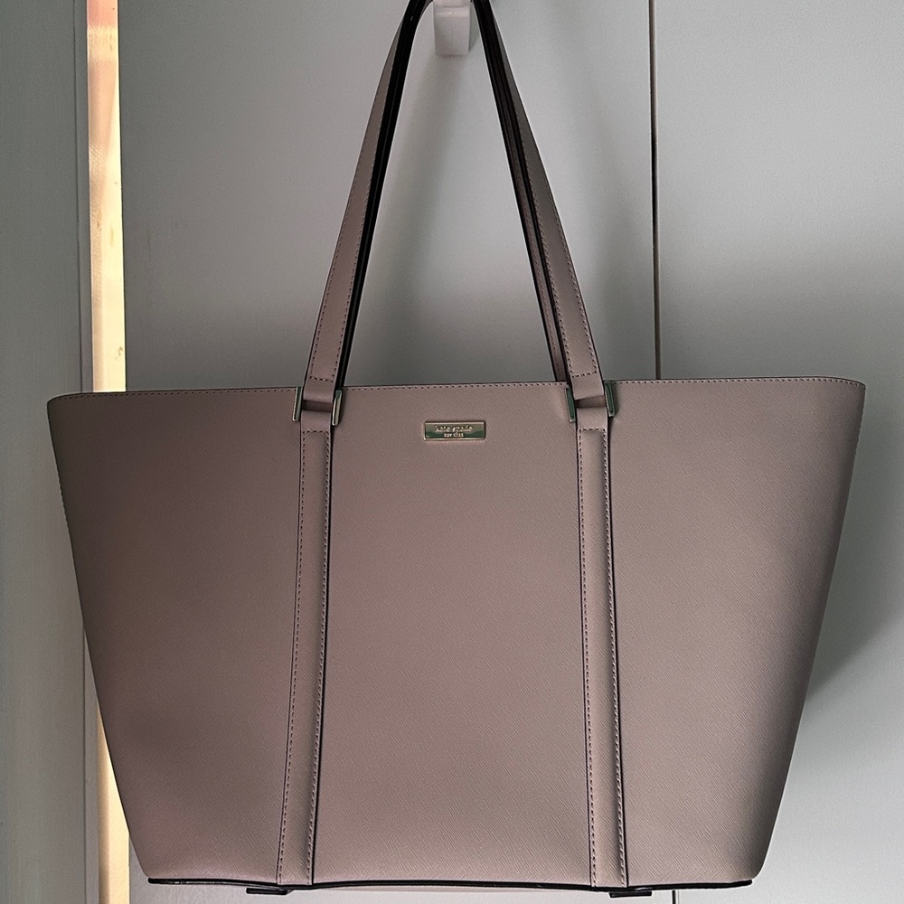 Kate Spade Elegant Gray Tote Bag
